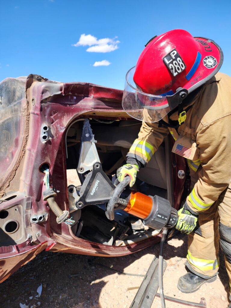 Dash displacement using the spreaders